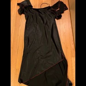 Black long dress with red detail